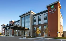 Holiday Inn Express & Suites - Milwaukee - Brookfield By Ihg